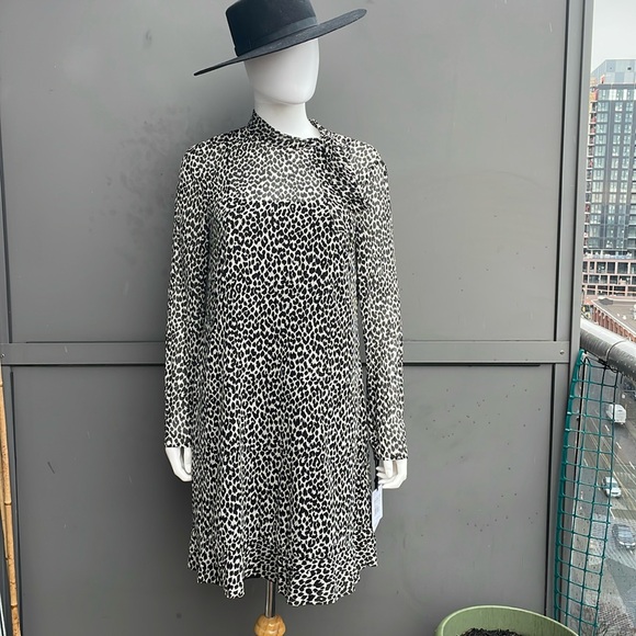 RED VALENTINEO Silk Dress Size 44 - Picture 1 of 9